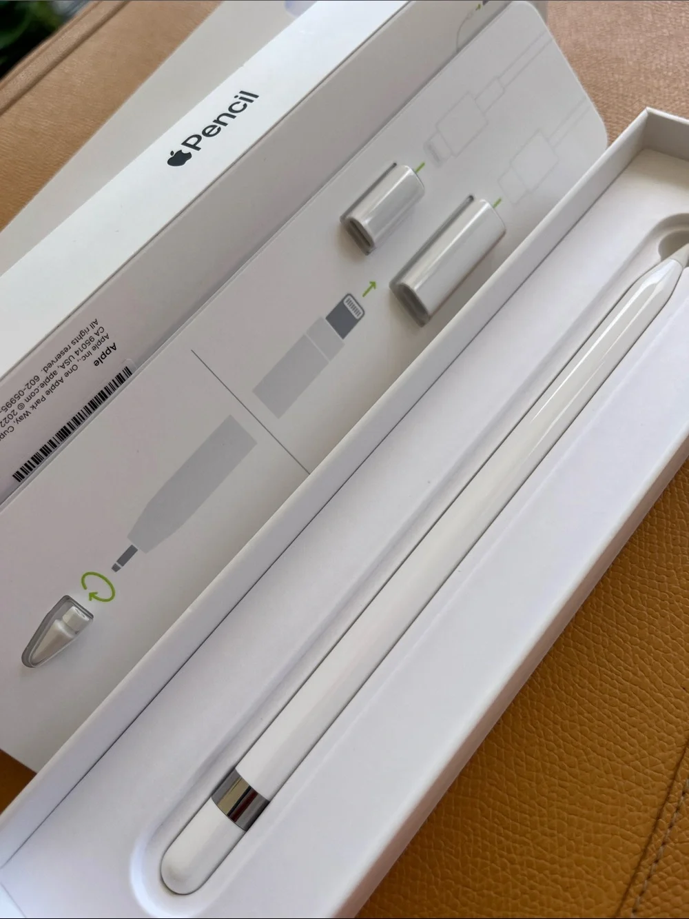 Apple pencil white